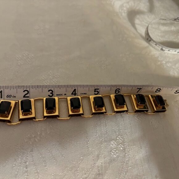 Lord Taylor's Violet Color Bracelet in Gold Tone (8.25") - Picture 7 of 12